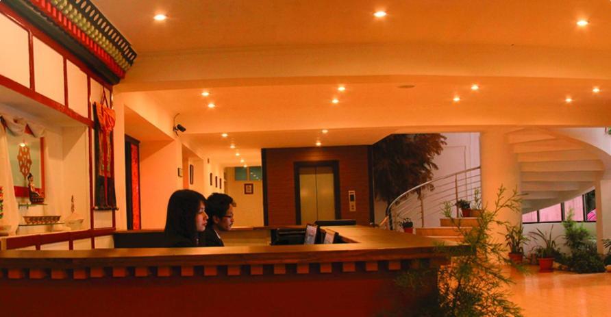 Keepsa Residency Hotel Гангток Екстериор снимка